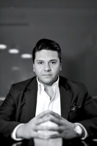 Picture of Alejandro Andalón